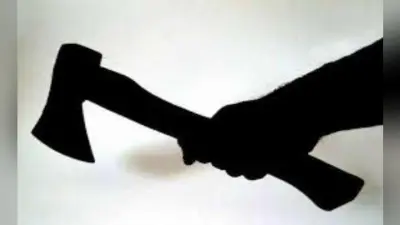 झारखंड में शराब दुकान के पास किराना व्यवसायी को टांगी से काटा