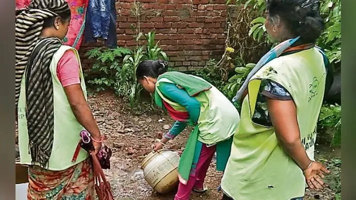रांची : 43 घरों में मिले डेंगू व चिकनगुनिया के लार्वा, स्वाइन फ्लू की संदिग्ध मरीज की हालत स्थिर