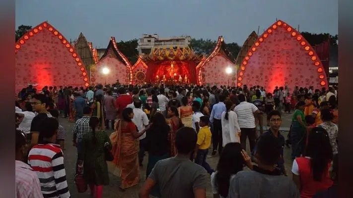 रास्ता बंद कर नहीं बनेगा पूजा पंडाल