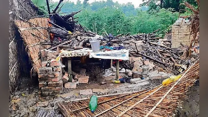 रोसड़ा : बारिश से घर धराशायी, गृहस्वामी की मौत