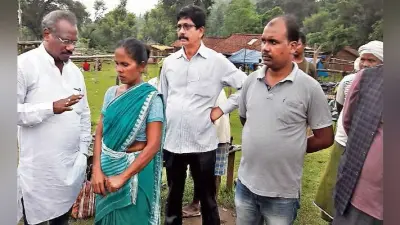 खूंटी :कोचांग में पीड़ित परिवार से मिले बलमुचू, सुखराम हत्याकांड में शक के आधार पर कई हिरासत में