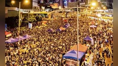 हांगकांगः छात्र-युवाओं के विरोध प्रदर्शन जारी, अस्थिरता बढ़ने के आसार