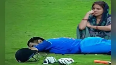 IND vs NZ: न्यूजीलैंड ने गिराए टीम इंडिया के ताबड़तोड़ विकेट, इधर सोशल मीडिया पर शेयर हो रहे थे मीम्स