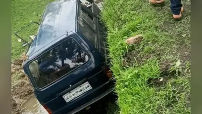 झारखंड : चतरा में मारुति कार ने चार छात्राओं को कुचला
