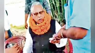 रुपये लेते स्वास्थ्य मंत्री चंद्रवंशी का वीडियो वायरल, बोले- बदनाम करने की साजिश