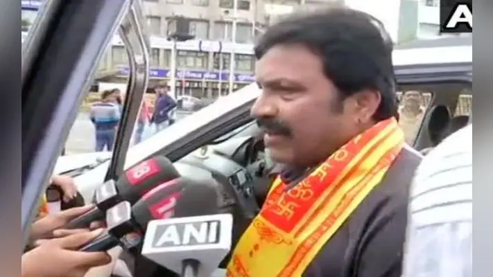 कर्नाटक : बागी विधायकों ने कहा – पीछे हटने का सवाल नहीं, विधानसभा की कार्यवाही में नहीं लेंगे हिस्सा