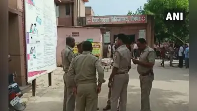सोनभद्र : जमीन विवाद में तीन महिलाओं समेत नौ की हत्या, 19 घायल