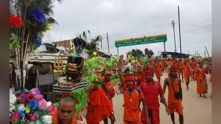 कांवर यात्रा में आस्था के अलग-अलग रूप