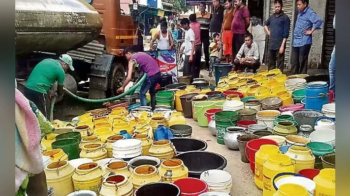 रांची : मॉनसून ने दिया धोखा, अब भी टैंकर के पानी से ही गुजारा कर रही राजधानी की दो लाख आबादी