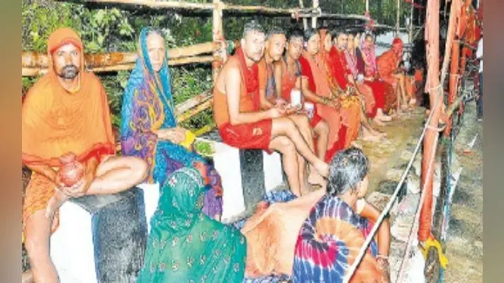 दुम्मा से गुंजने लगता है: बोल बम आ गये हम