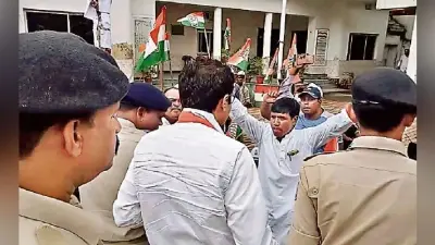 रांची : डॉ अजय के विरोध में लगे गो बैक के नारे, हुई धक्का-मुक्की, पुतला भी फूंका
