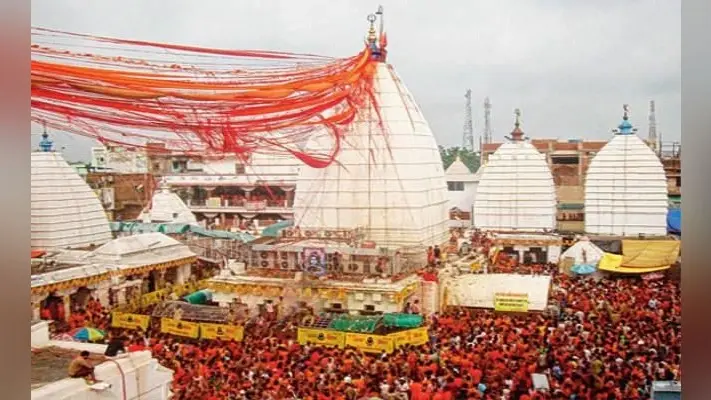 तीन लाख से अधिक कांवरियों ने कामनालिंग पर किया जलार्पण