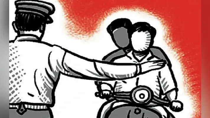 समाहरणालय परिसर में बिना हेलमेट प्रवेश वर्जित, पुलिसकर्मी भी वाहन चलाते समय हेलमेट का प्रयोग करें