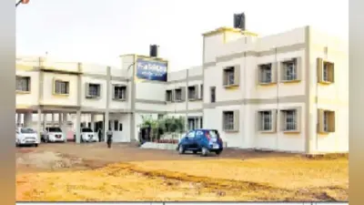 शिक्षकों और कर्मियों के वेतन भुगतान पर लगायी गयी रोक