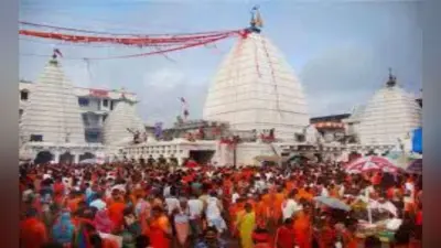 रात 12 बजे ही कतार पहुंची कुमैठा होल्डिंग प्वाइंट, रूटलाइन में अंधेरे में बढ़ते रहे भक्त