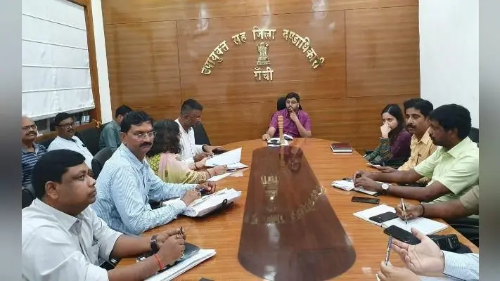 10 अगस्त को उपराष्ट्रपति वेंकैया नायडू होंगे रांची में, तैयारी को लेकर DC ने की बैठक