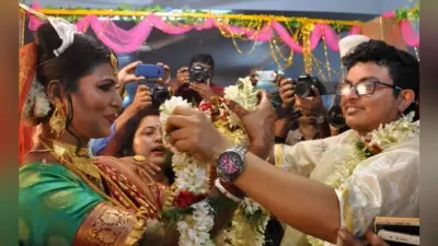 कोलकाता : पहले किया सेक्स चेंज, फिर कर ली शादी, पहली बार देखने को मिली ऐसी जोड़ी