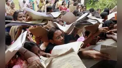 परीक्षा पास करने के बाद भी 12 वर्ष से भटक रहीं महिलाएं