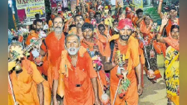 कांवरिया पथ पर नहीं कम हुई है आस्था की धारा
