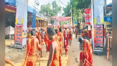 सहजानंद सरस्वती बोलबम सेवा शिविर में हो रही कांवरियों की सेवा