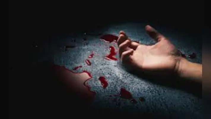 यात्री के कान व अंगुली कटे