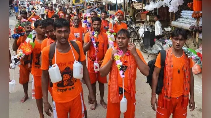 अंतिम सोमवारी की कतार कुमैठा के पार