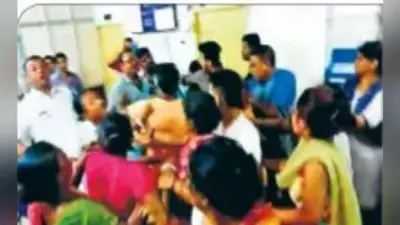 फिर शर्मसार हुई कोलकाता पुलिस: थाने में घुस कर पुलिसवालों को पीटा