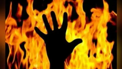 पत्नी की हत्या की, फिर जलाया, पति व ससुर गिरफ्तार