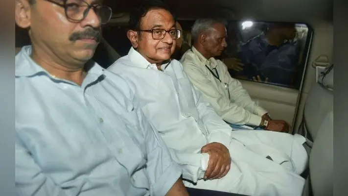 INX Case : आखिरकार CBI के हत्थे चढ़े पी चिदंबरम, गुरुवार को कोर्ट में पेशी