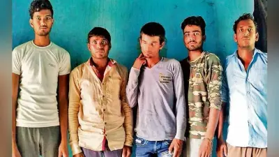 सोनारायठाढ़ी व मधुपुर में छह जगहों पर छापेमारी, पांच साइबर अपराधी गिरफ्तार
