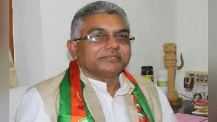 बंगाल में दीदी के बोलो के मुकाबले अब चा चक्रे दिलीप दा