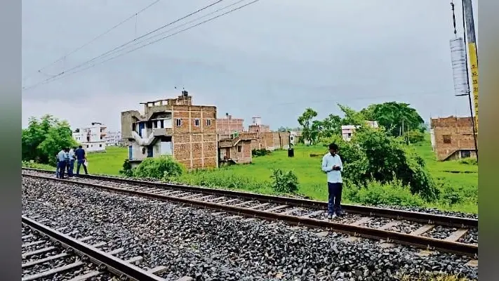 पटना मेट्रो के निर्माण के लिए पीएमआरसीएल टीम का सर्वे