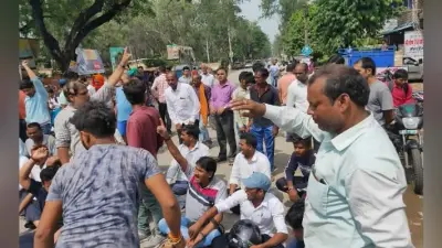 ट्रेलर की चपेट में आने से दो लोगों की मौत, आक्रोशित लोगों ने किया एनएच जाम