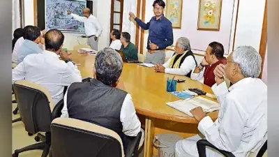 सीएम ने देखी यूनिवर्सिटी की डिजाइन ऑडिटोरियम समेत सभी सुविधाएं