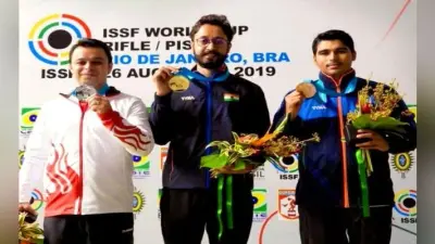 आईएसएसएफ विश्व कप: 10 मीटर एयर राइफल स्पर्धा में अभिषेक ने सोने पर साधा निशाना, सौरभ को मिला कांस्य