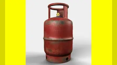 रसोई में लगी ‘आग’, 14.2 किलो की गैस 16 रुपये और 19 किलो के सिलिंडर के दाम 51 रुपये बढ़े