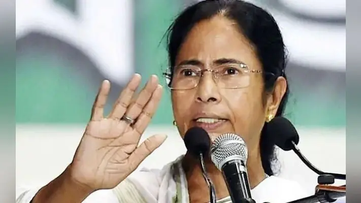 राजनीति नहीं, करेंगे पीड़ितों की मदद : ममता