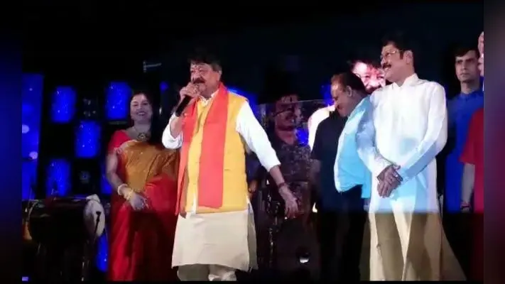 जब विजयवर्गीय ने गाया, जो भी हो तुम खुदा ही कसम लाजवाब हो…