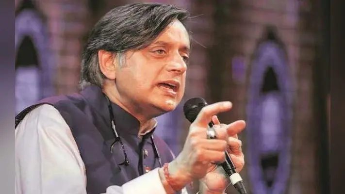 एमिरेट्स विवाद पर बोले थरूर- जेएनयू के नये प्रशासन को शिक्षा के बारे में कोई समझ नहीं