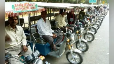 टोटो चालकों ने किया नगर निगम का घेराव