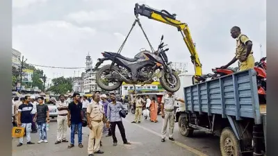 दिन भर वाहनों पर जुर्माना, चालान और हंगामा, 10 वाहनों पर 10 से 15 हजार तक जुर्माना