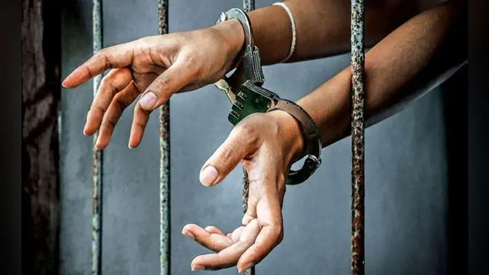 जबरन धर्मांतरण कराने के आरोप में पादरी समेत दो गिरफ्तार