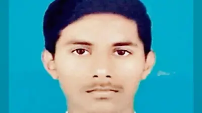 12 किमी साइकिल चला कर रोज आता है पढ़ने कॉलेज की गलती से नहीं बैठ पायेगा परीक्षा में