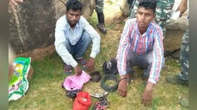 जमुई : चकाई से दो हार्डकोर नक्सली गिरफ्तार, विस्फोटक सामग्री व हथियार बरामद