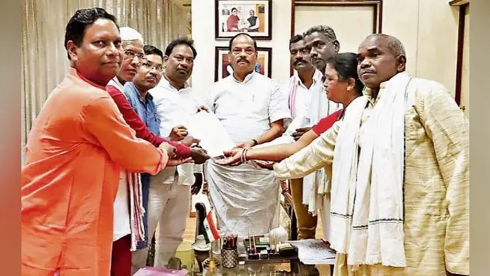 रांची : जनजातीय परंपरा माननेवालों को ही मिले एसटी का दर्जा