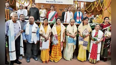 रांची : हम अपनी पहचान व आत्मसम्मान के साथ आगे बढ़ें