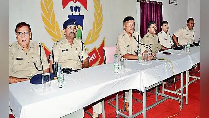 रांची : बिना हेलमेट, ट्रिपल राइडिंग, बिना सीट बेल्ट और तेज रफ्तार पर कटेगा चालान