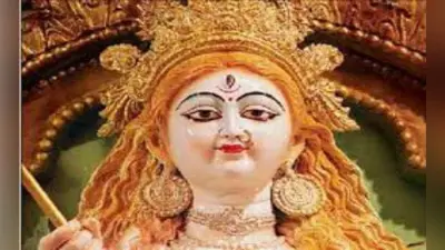 संतोष मित्रा स्क्वायर में 50 किलो सोने से बन रही मां दुर्गा की प्रतिमा