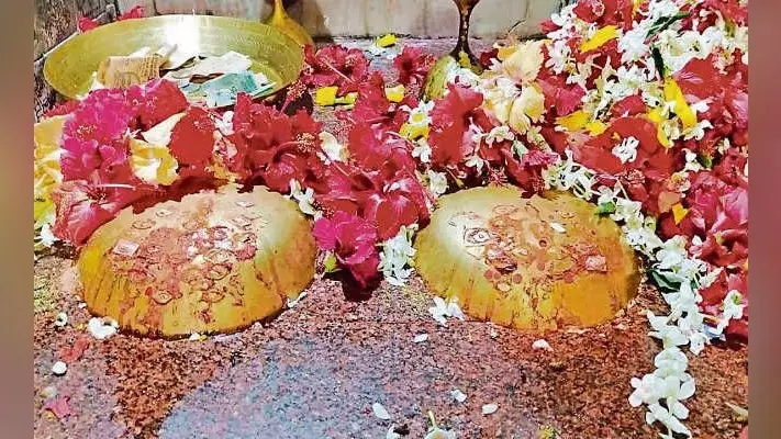 भोजपुर :माता महथिन मंदिर से जेवरात की चोरी