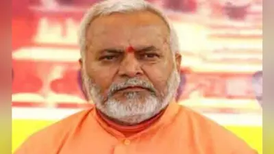 चिन्मयानंद मामला : पीड़िता ने कहा – सरकार चाहती है तो मैं मिट्टी का तेल छिड़ककर खुद को आग लगा लूंगी